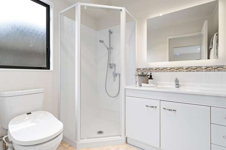 8 Morestead Avenue East Tamaki_9