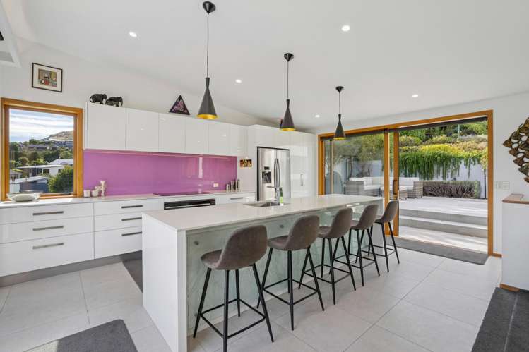 560 Peninsula Road_1