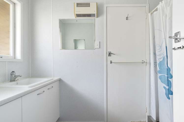 9 Simmonds Grove Greerton_12