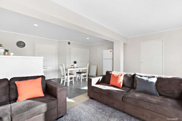 1/30 Houston Place Bayview_9