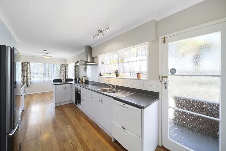 6 April Place Red Hill_7