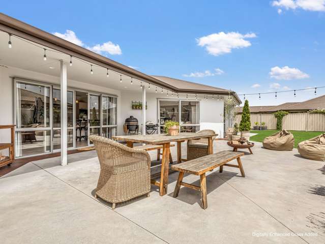 Sun, Space & Style with Room to Flex