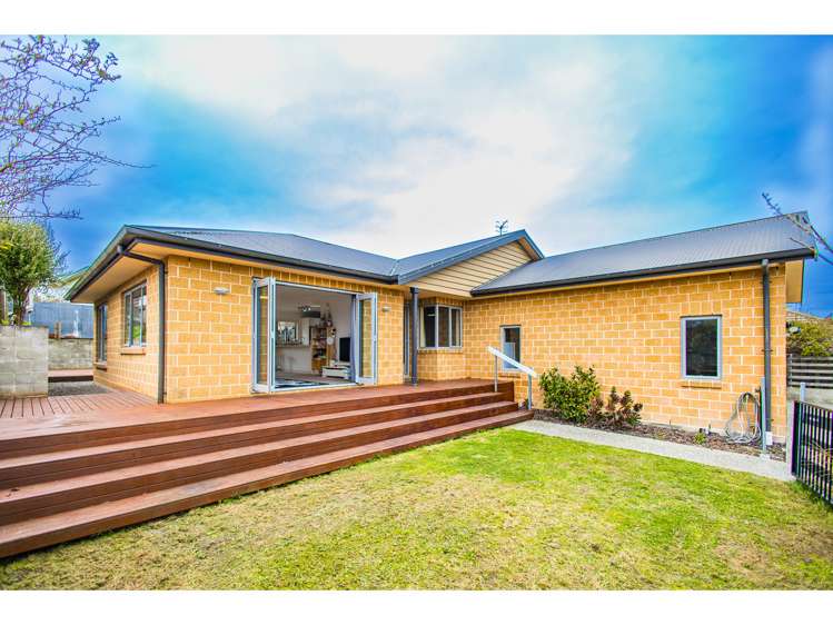 6 Lachlan Place_0