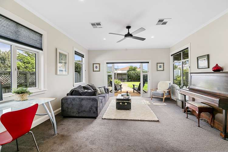 65 Kauri Street Miramar_6