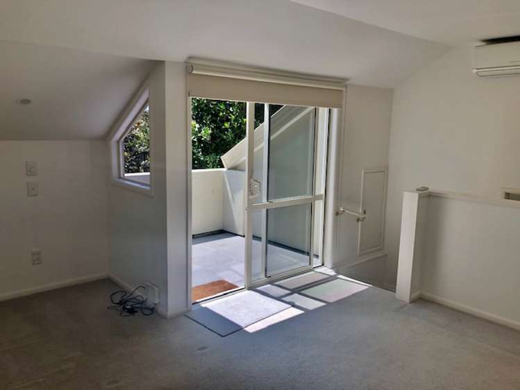 2/13 Prospect Terrace Milford_10