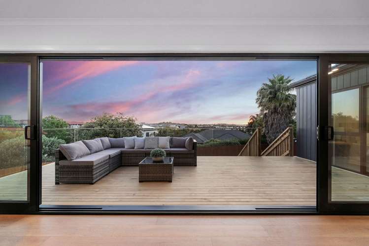 20 Baulcomb Parade Windsor Park_1