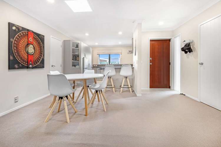 27c Seddon Street Glenholme_9