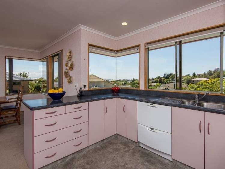 14 Idesia Grove Richmond_8