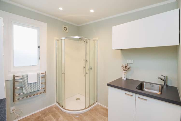 223 College Street West End_23