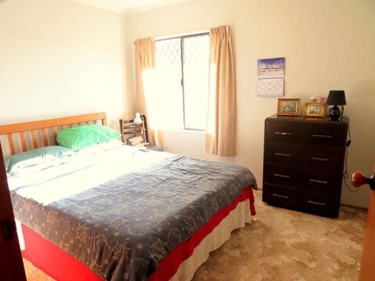 2/21 Dublin Street Martinborough_6