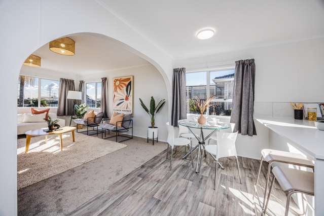 RENOVATED FREEHOLD WITH EXTRA UTILITY ROOMS!