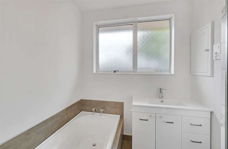 55 Moore Street Rolleston_10