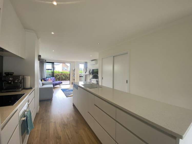 1 Seafarer Crescent Stanmore Bay_5