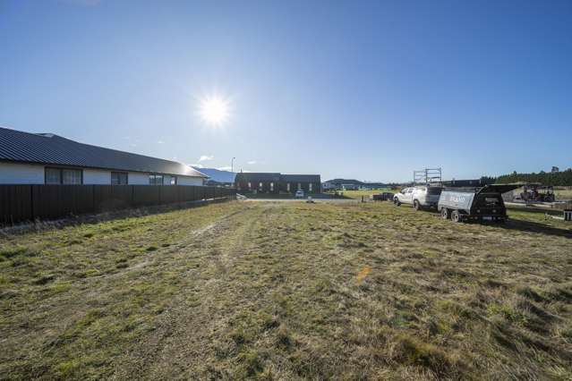 18 Ralph Moir Drive Te Anau_1