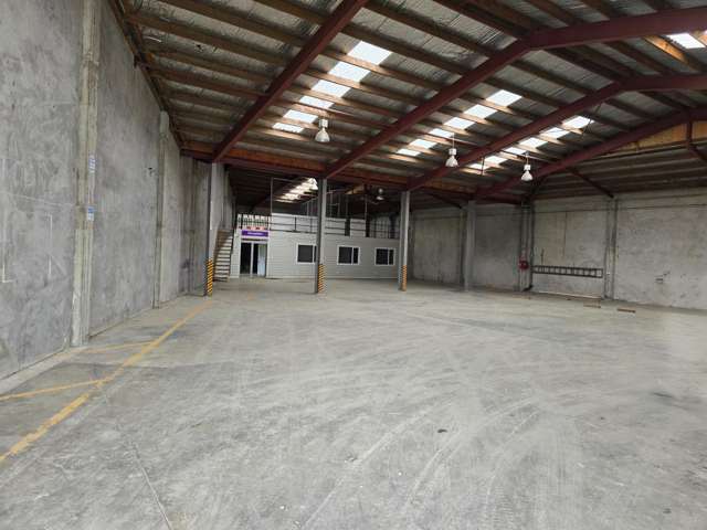 162 Gracefield Road Gracefield_2