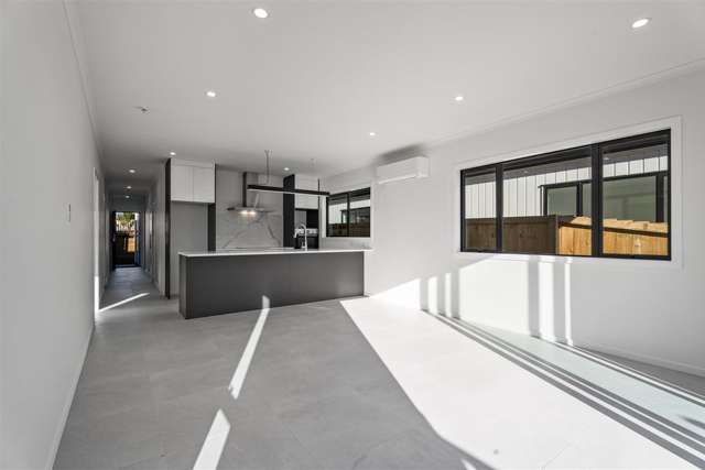 2/18 Church Road Pukete_1