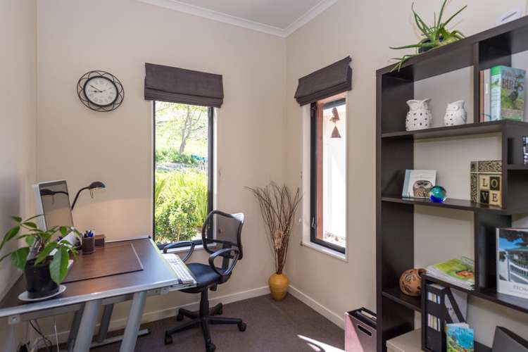 8 Sunningdale Drive Stoke_13