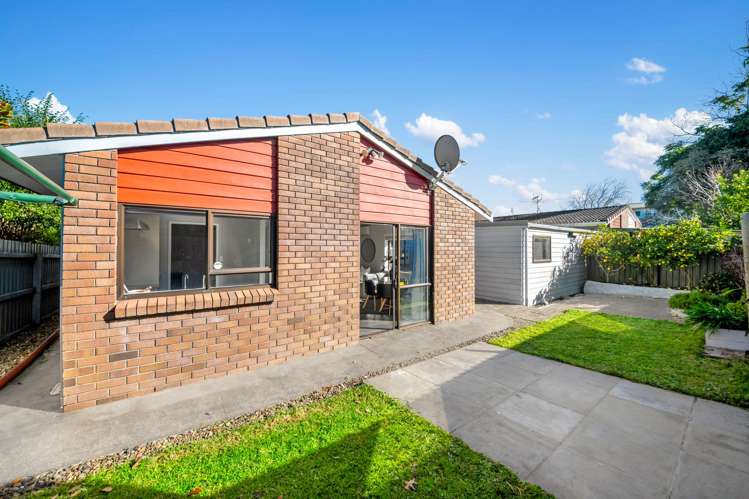 2/20 Alexander Street Papakura_11