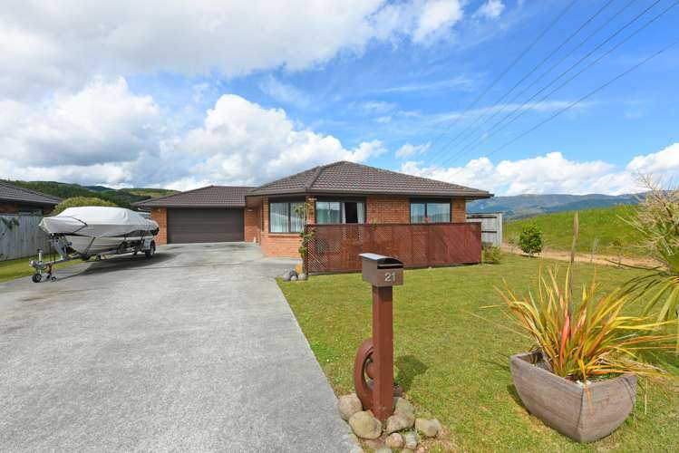 21 Percy Kinsman Crescent Riverstone Terraces_15