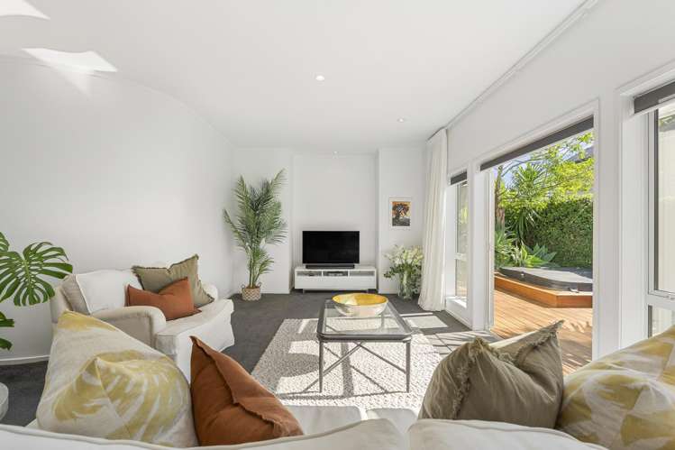 5 Aotearoa Terrace Murrays Bay_10