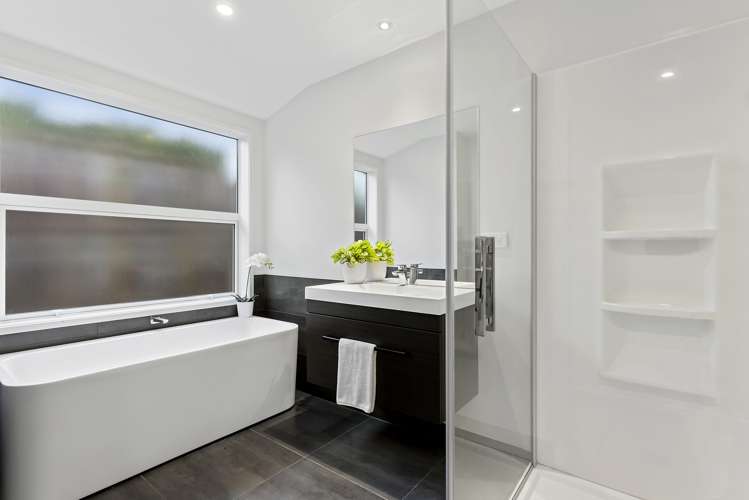 146 Eighth View Avenue Beachlands_23