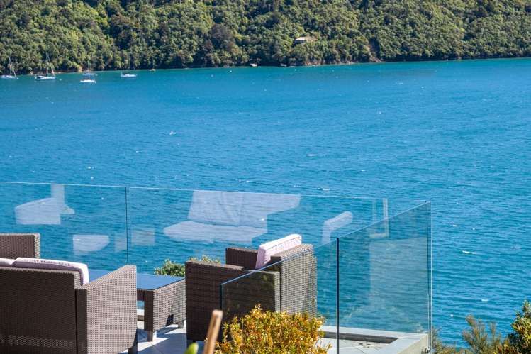 1 Cooks Ridge Waikawa Bay_21