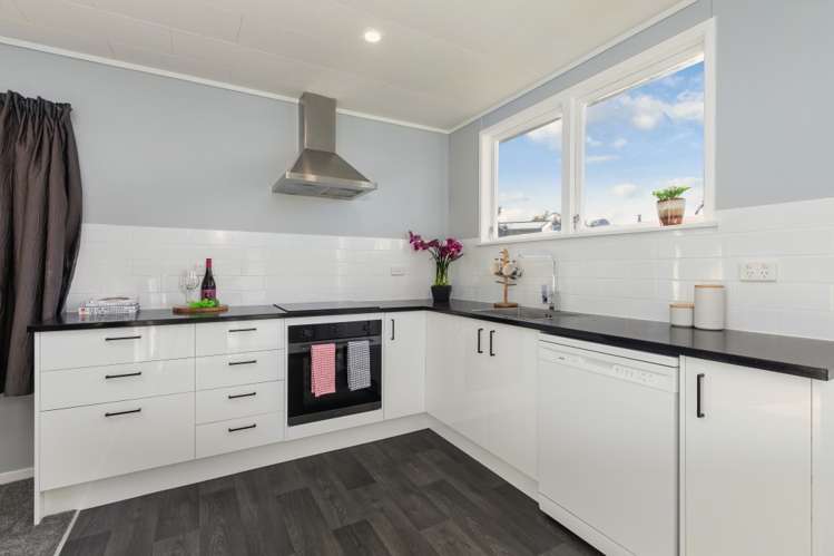 3/40 Coniston Avenue Te Atatu South_5