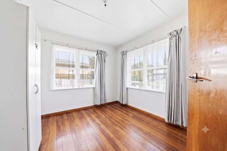 9 Clutha Crescent Clover Park_10