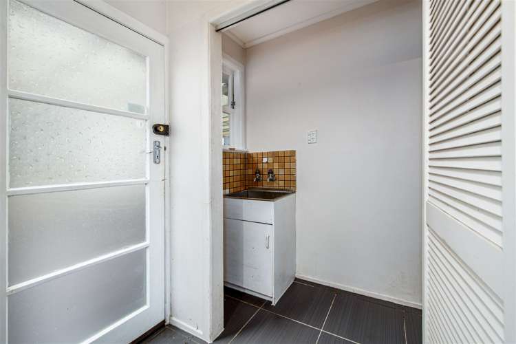 68 Vodanovich Road Te Atatu South_19