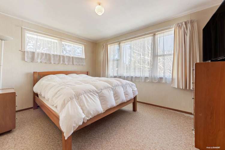 14 Aronui Terrace Kelston_10