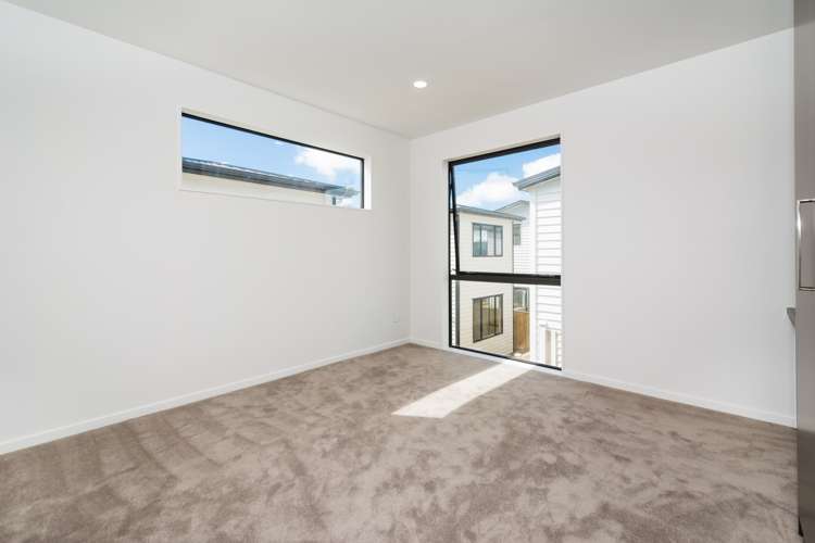 7 Pihoihoi Place Hobsonville_26