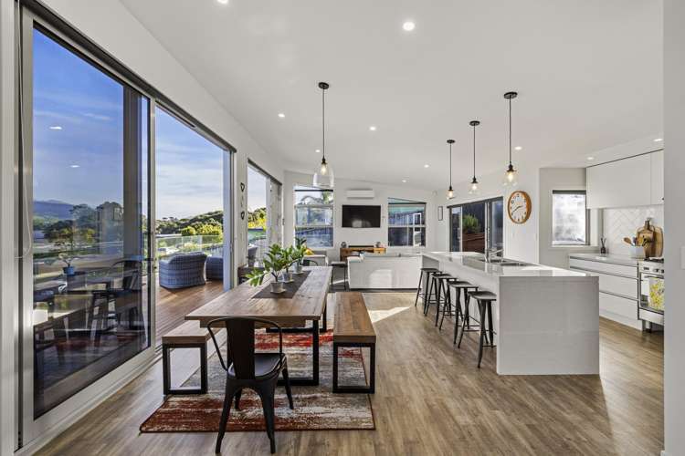 24 Robertson Street Raglan_4