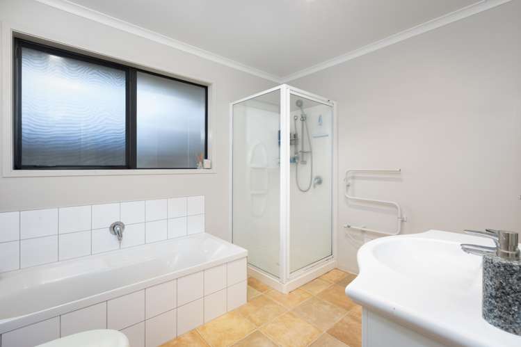 86 Norwood Road Paeroa_10