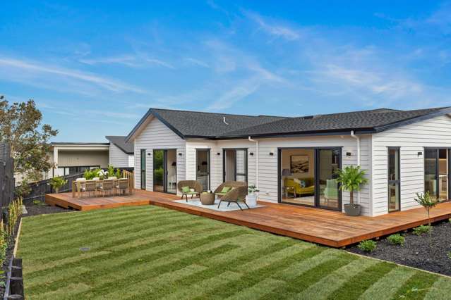 Brand-New Coastal Elegance - Dual Living Potential