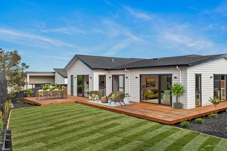 41 Surf View Crescent Red Beach_31