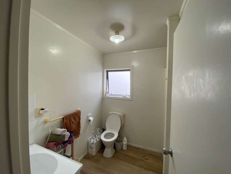 13/15 Andersons Road Oteha_8