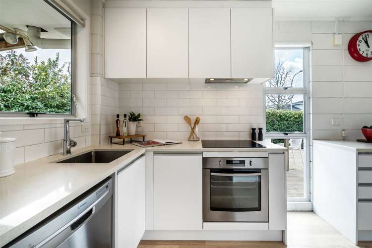 1/1 Cockayne Crescent Sunnynook_5