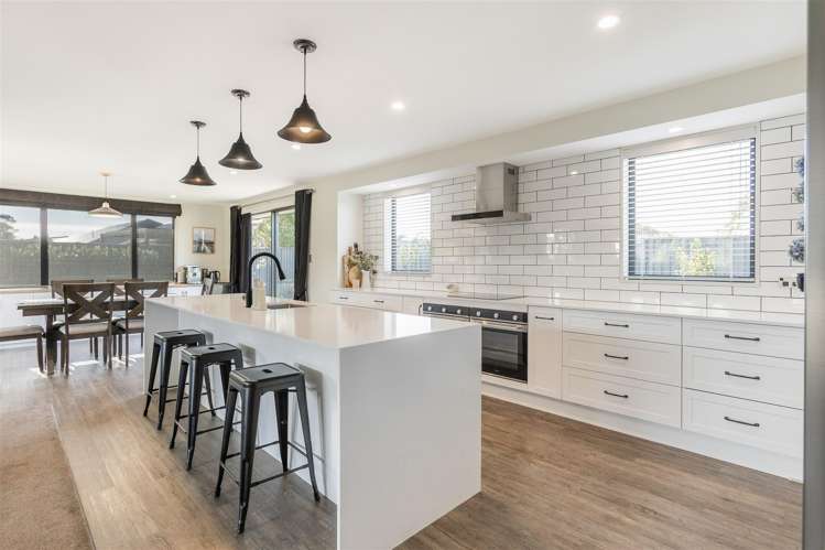 44 Eastons Road_3