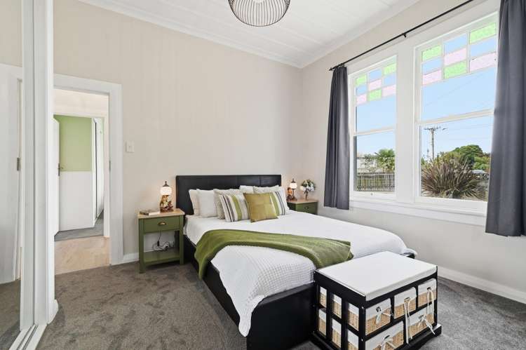 11 John Road Fairy Springs_9