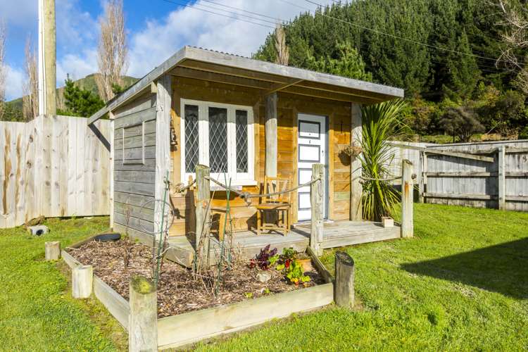 1845 State Highway 2 Kaitoke_21