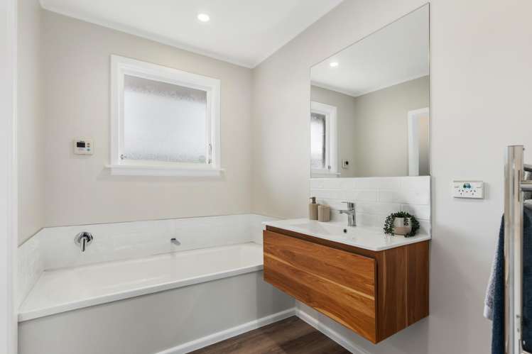 20 Fairford Street Bishopdale_13