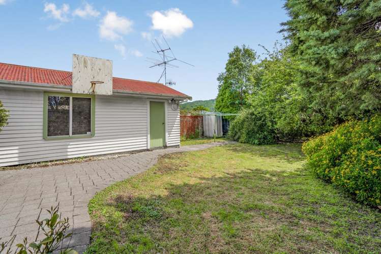 66 Wainuiomata Road Wainuiomata_19