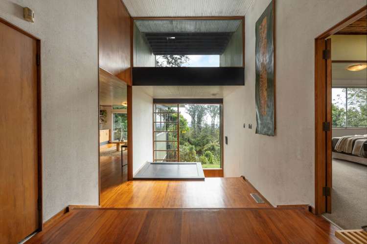 900 West Coast Road Waiatarua_5