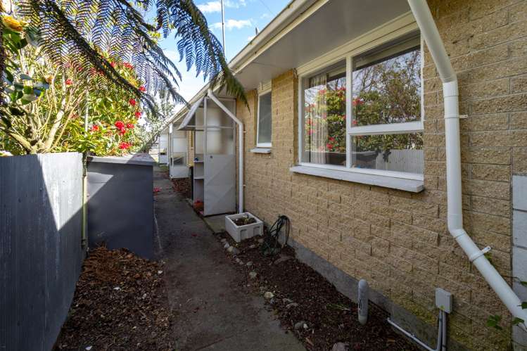 2/42 Aitken Street Ashburton_12