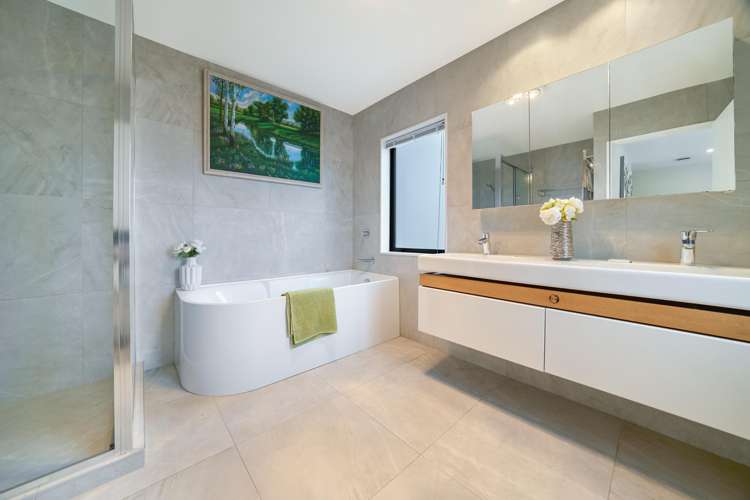 2 Veneta Close Flat Bush_19