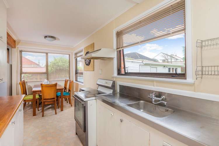 34 Gifford Avenue Wesley_8