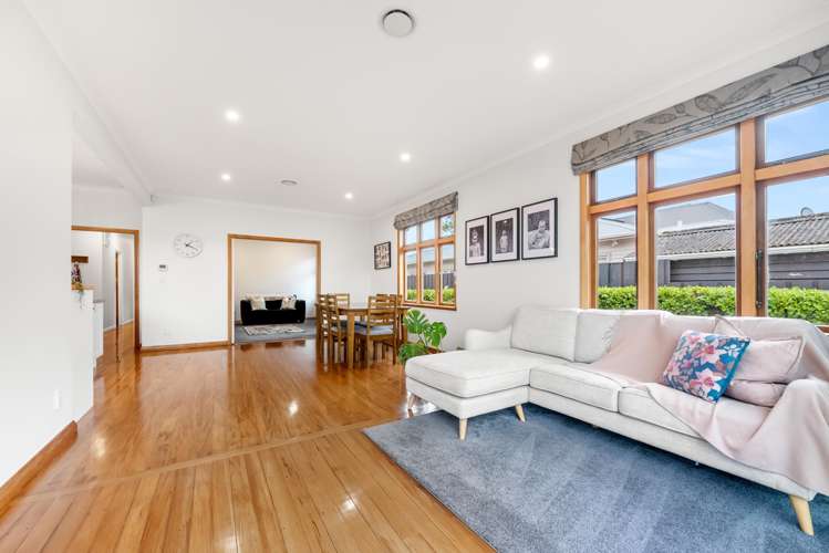 11 Thornycroft Avenue Epuni_5