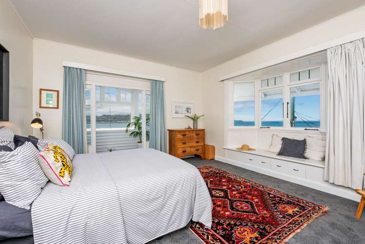 212 Queens Drive Lyall Bay_10
