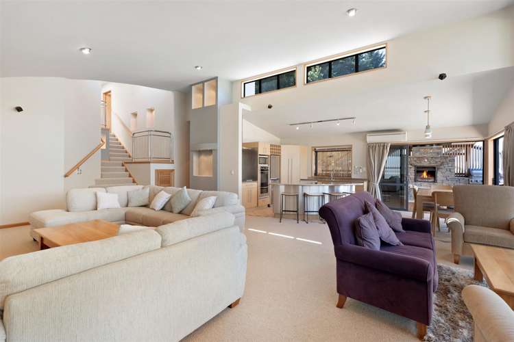 3 Caples Place Fernhill/Sunshine Bay_22