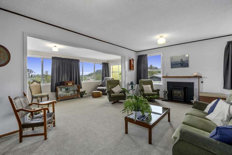 14 Jonathon Street Brookfield_2